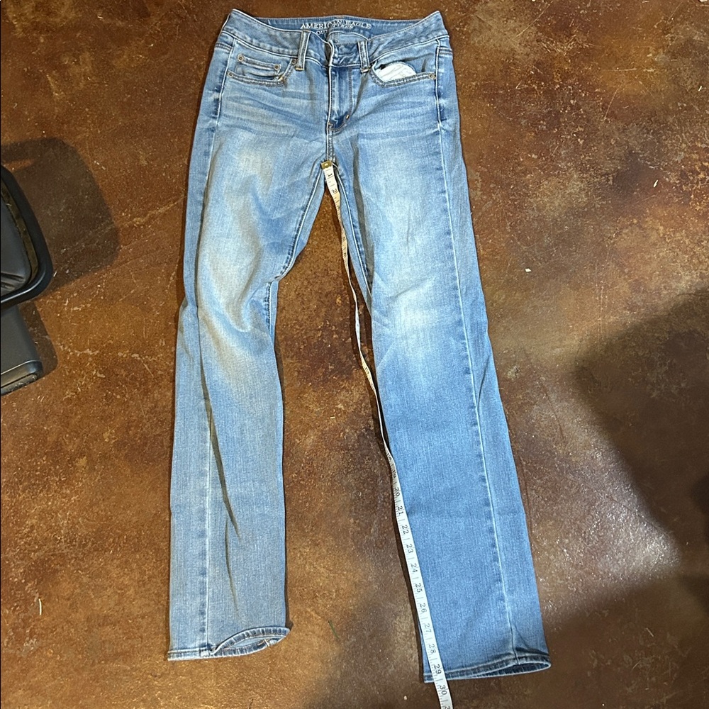 American Eagle Outfitters Light Blue Straight Leg Jeans - Picture 6 of 7